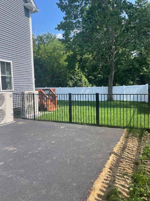 Driveway & Backyard - 8 Fales Pl