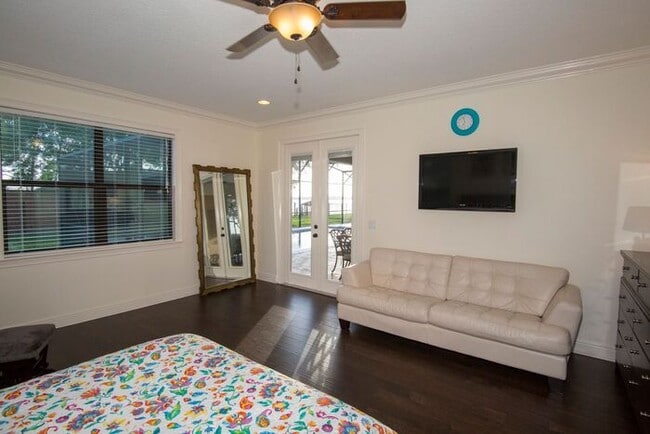 Building Photo - Beautiful 4 Bedroom/4 Bath in Belle Isle w...