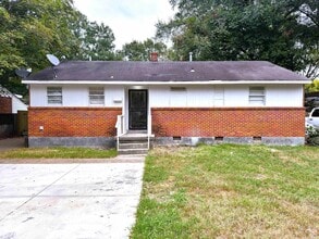 Building Photo - 1106 Stratford Rd