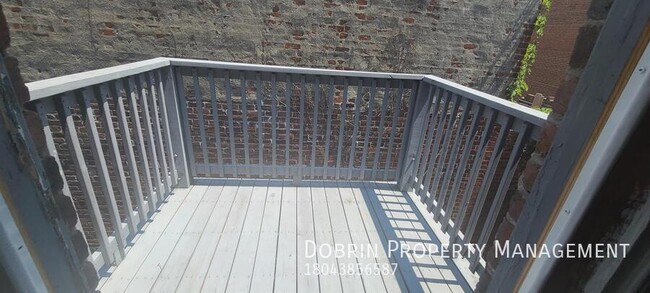 Building Photo - 113 E Leigh St