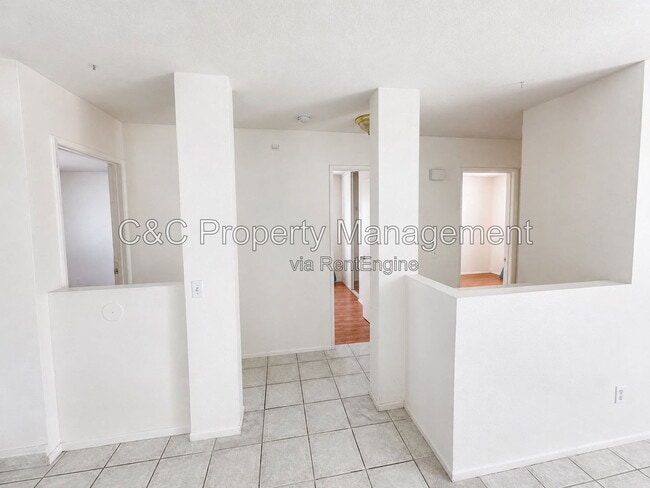 Building Photo - 17944 Kendall Cir