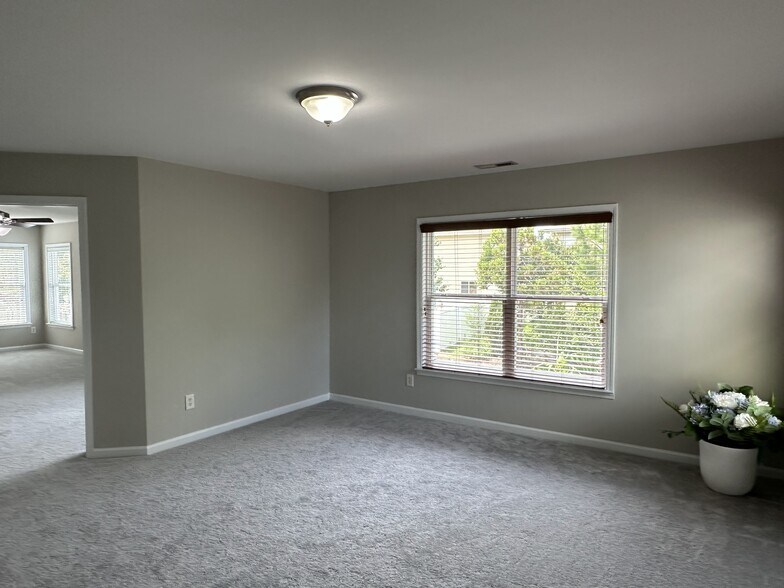 Building Photo - 205 Bog Hill Ln