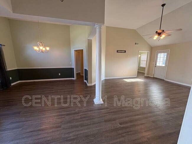 Building Photo - 338 Old Walnut Branch