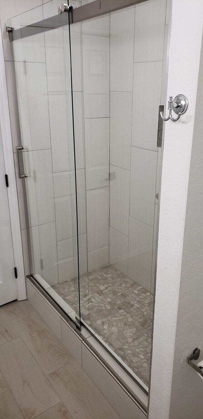 Building Photo - Trails at Scottsdale! Updated patio home with multiple patios