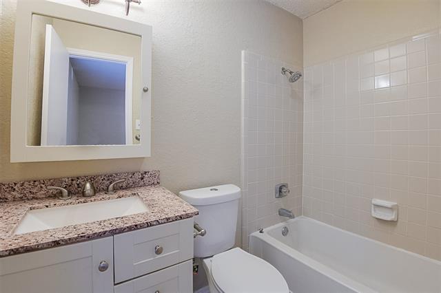 Building Photo - 5301 Carpenter Dr