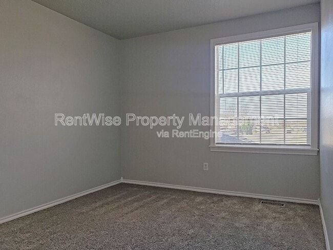 Building Photo - 5308 N Cortona Way