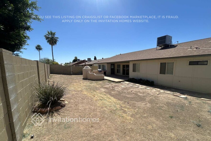 Building Photo - 4976 W Charleston Ave