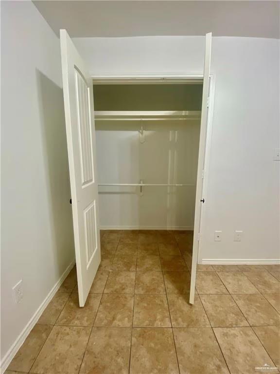 Building Photo - 16 E 19th St