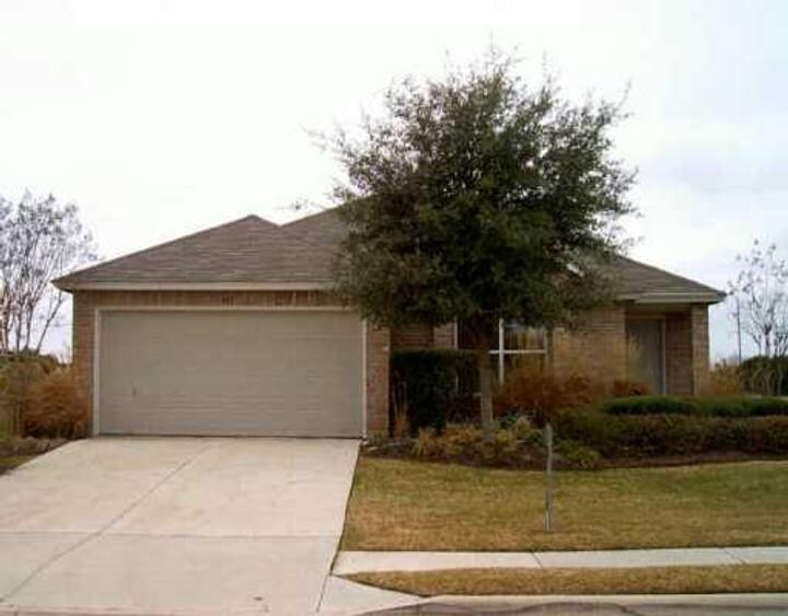 Primary Photo - 405 Greener Dr