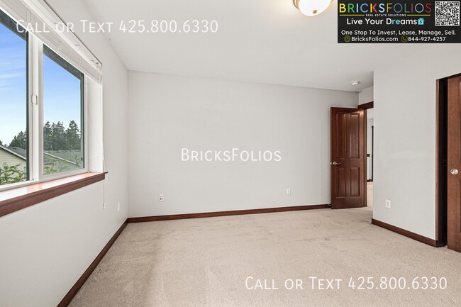 Building Photo - 4024 216th Pl SE