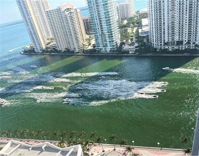 Building Photo - 300 S Biscayne Blvd