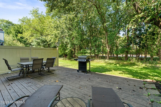 Building Photo - 39 Gimbel Pl