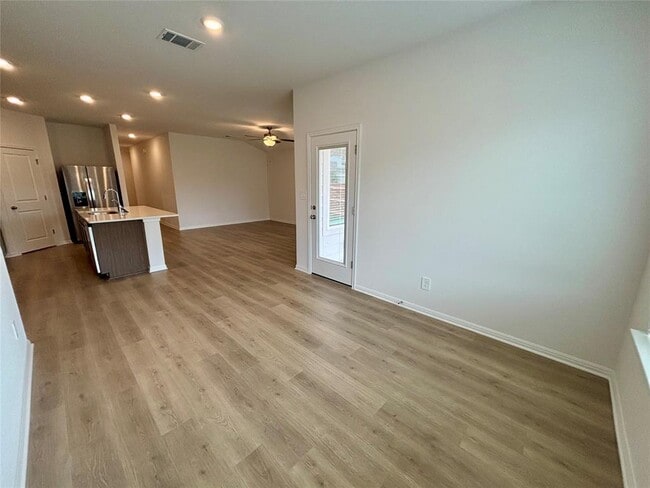 Building Photo - 101 Hannah Trl