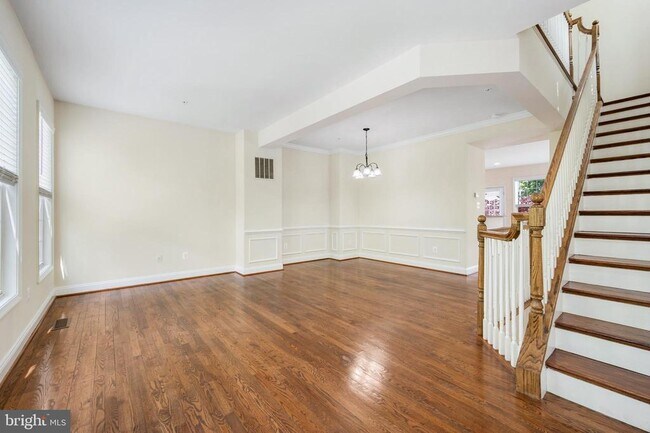 Building Photo - 8341 Broderick Cir