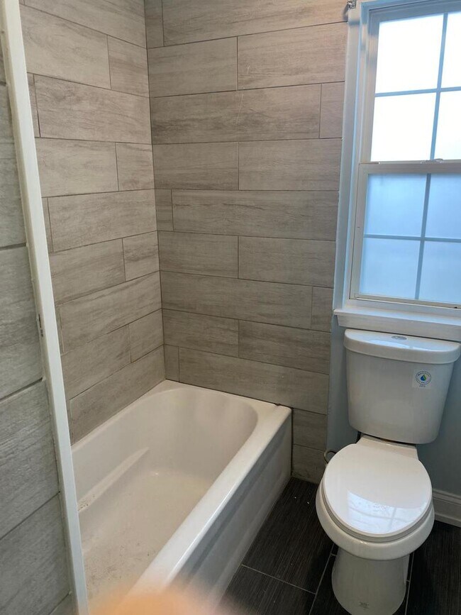 Building Photo - 21226 Chastworth Ln