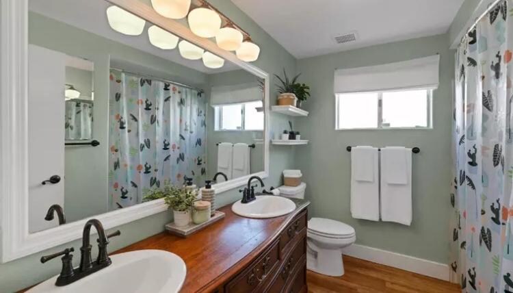 Building Photo - 5230 15th Ave