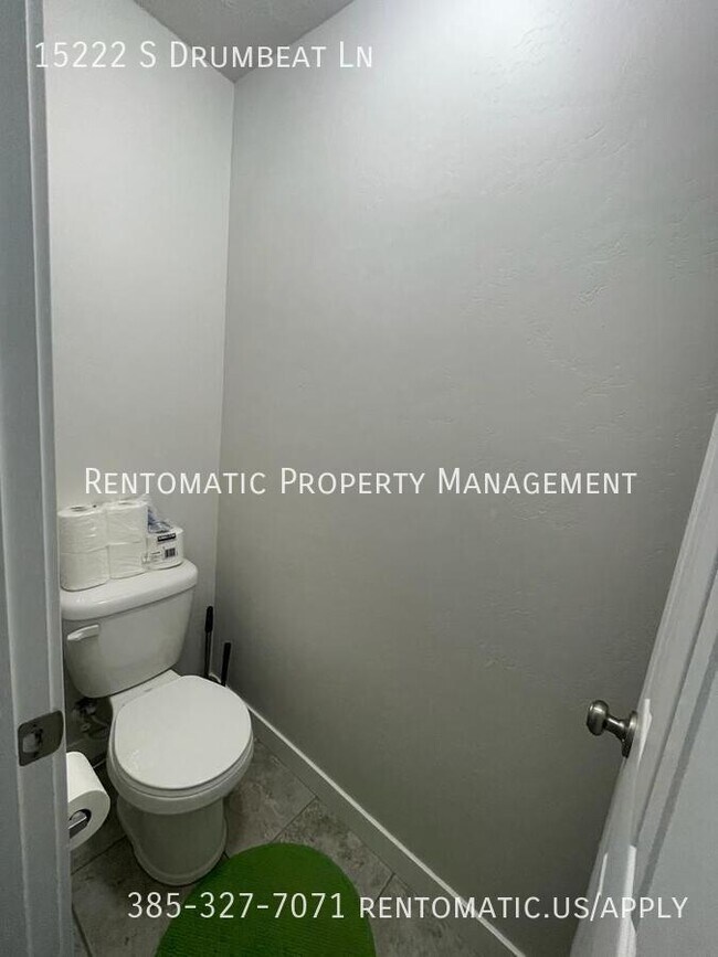 Building Photo - 15222 Drumbeat Ln