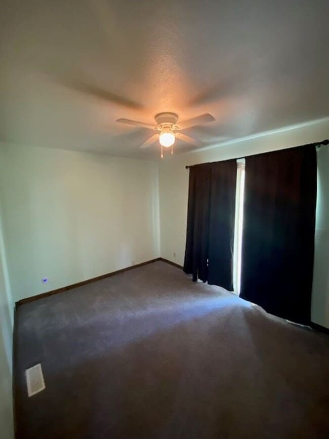 Building Photo - Charming 2 Bedroom Home with River Views i...