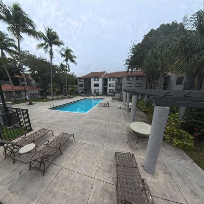 Building Photo - 9166 W Atlantic Blvd