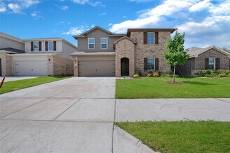 Building Photo - 507 Lantana Rd