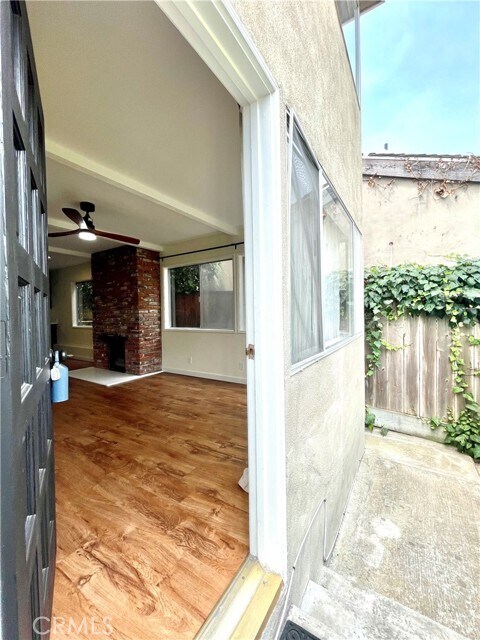 Building Photo - 447 Graceland Dr