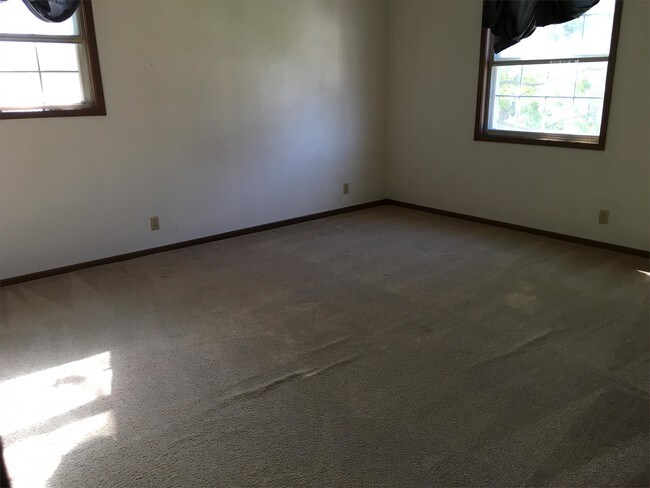 Building Photo - 408 N Highland St