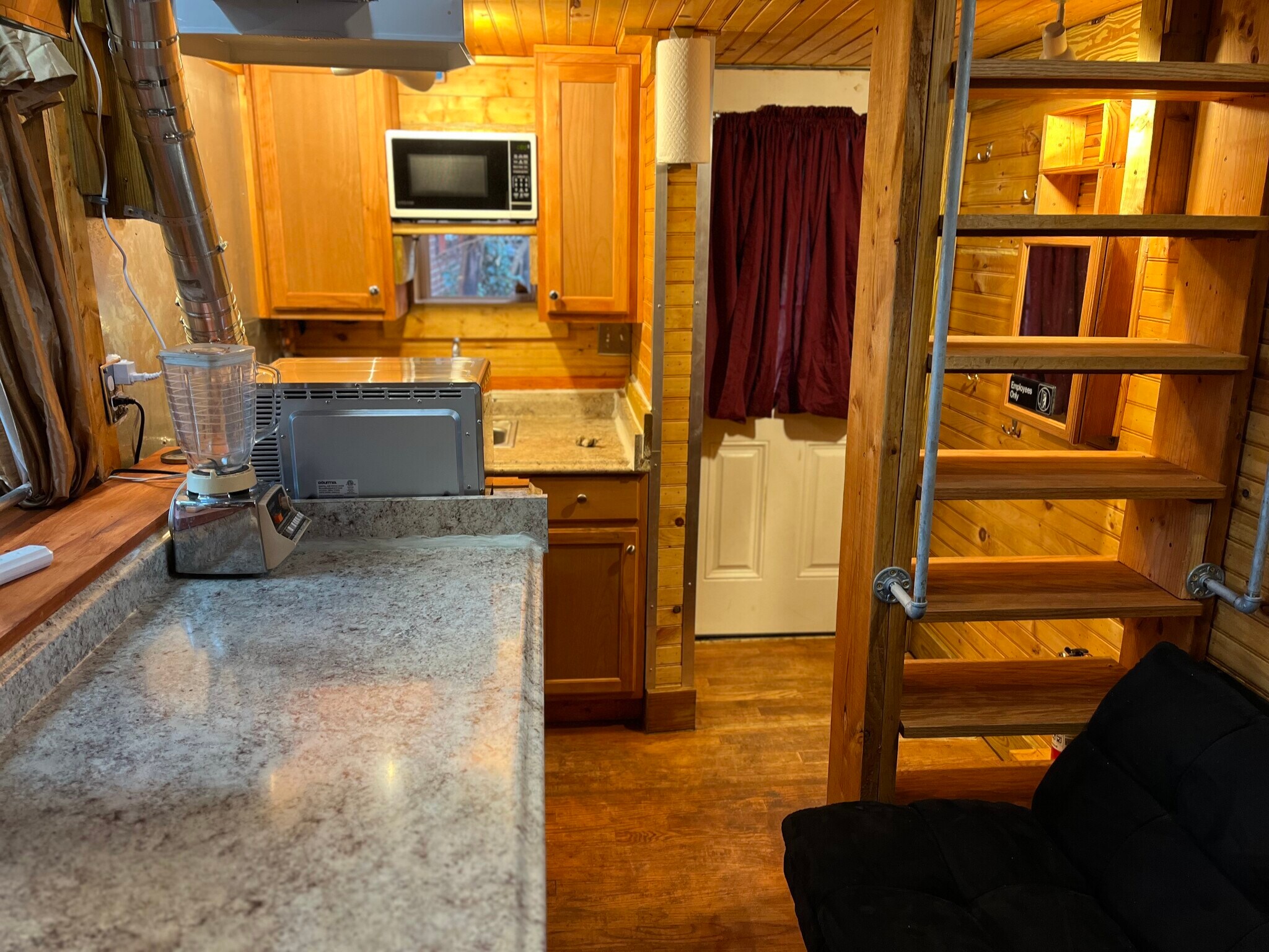 Building Photo - 142 Webster St NE