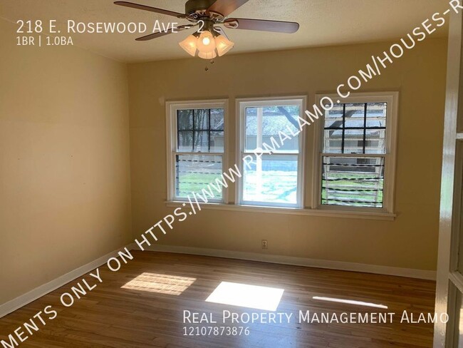 Building Photo - 218 E Rosewood Ave