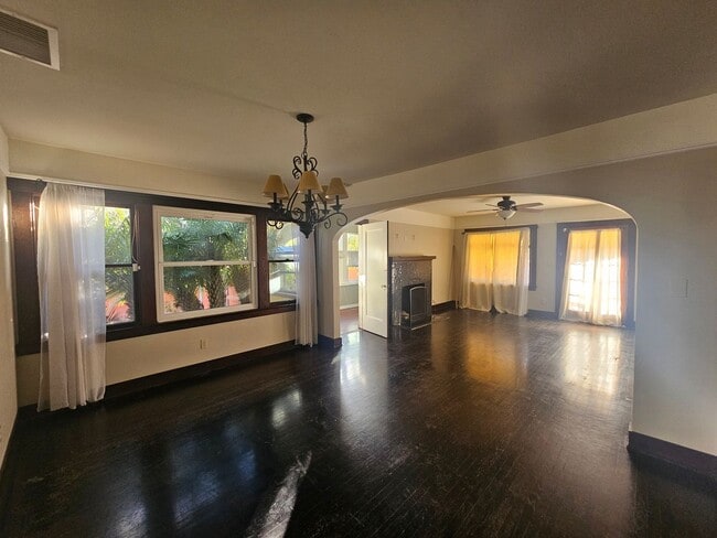 Building Photo - 133 N Tassajara Dr