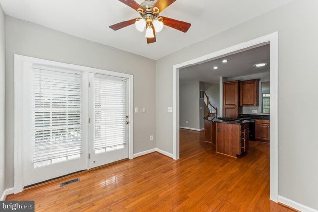 Building Photo - 4273 Upper Park Dr