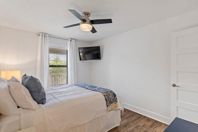 Building Photo - 3799 County Rd 30A