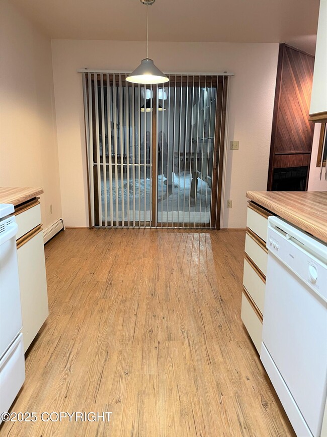 Building Photo - 3560 W Dimond Blvd