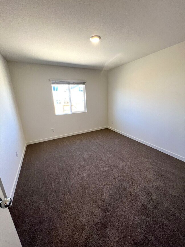 Building Photo - 443 Antares St