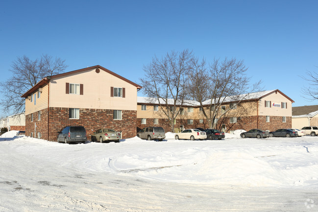 Primary Photo - Bardaville Apartments