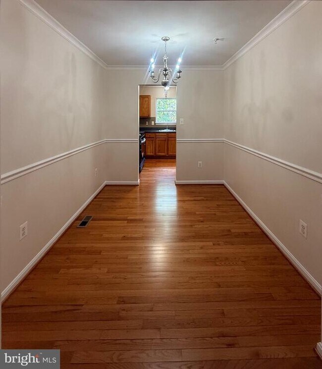 Building Photo - 4805 Springmaid Ln
