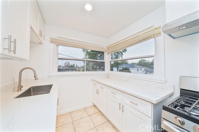 Building Photo - 1255 Del Rey Ave