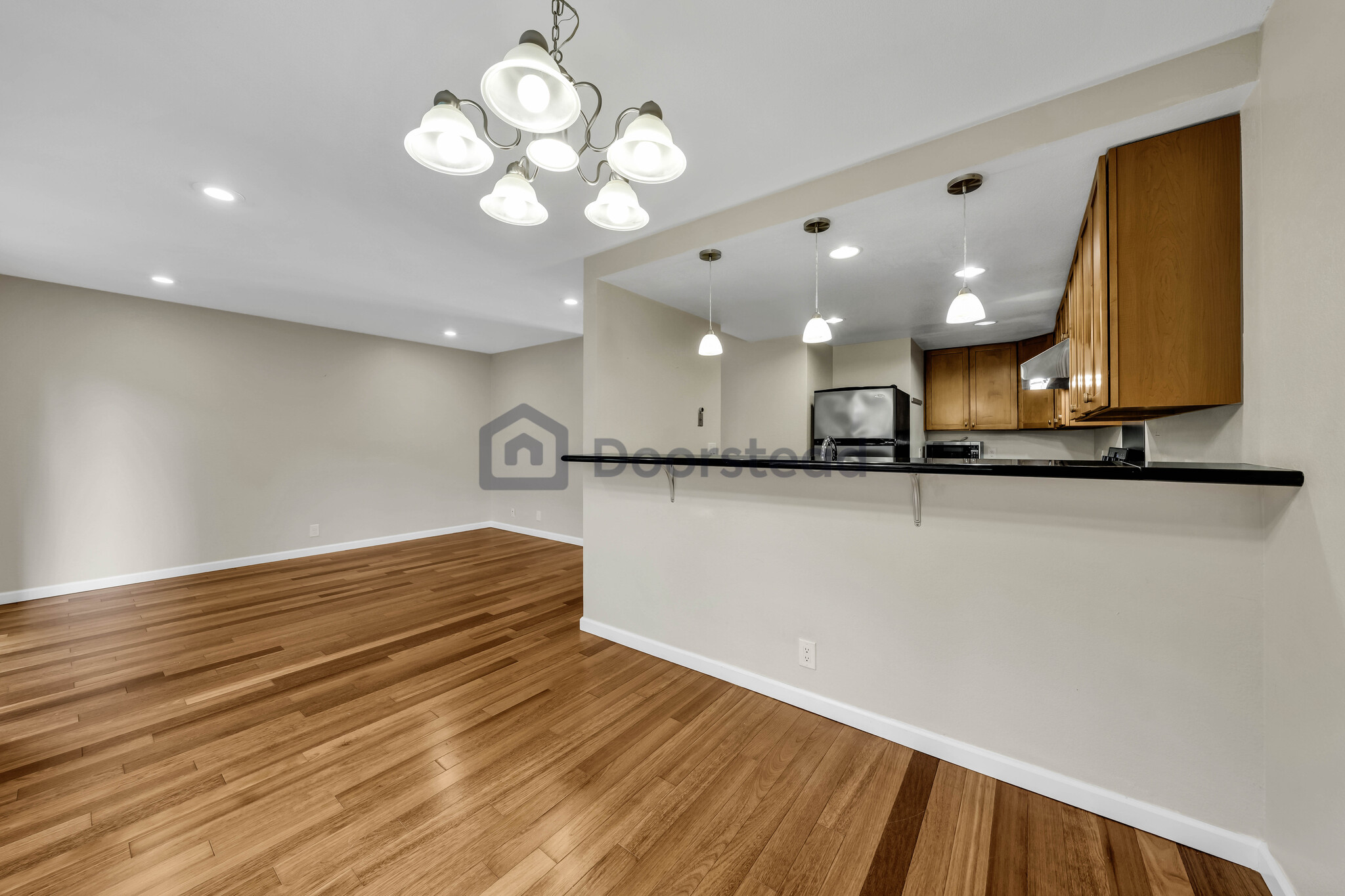Building Photo - 641 Stonegate Dr