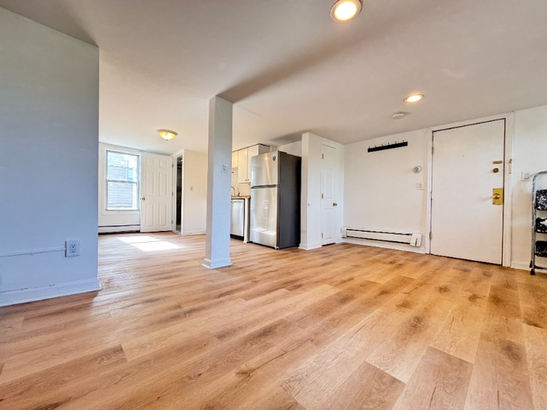 Building Photo - 10 N Passaic Ave