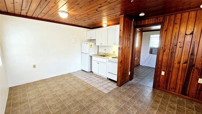 Building Photo - 19 N Mango St