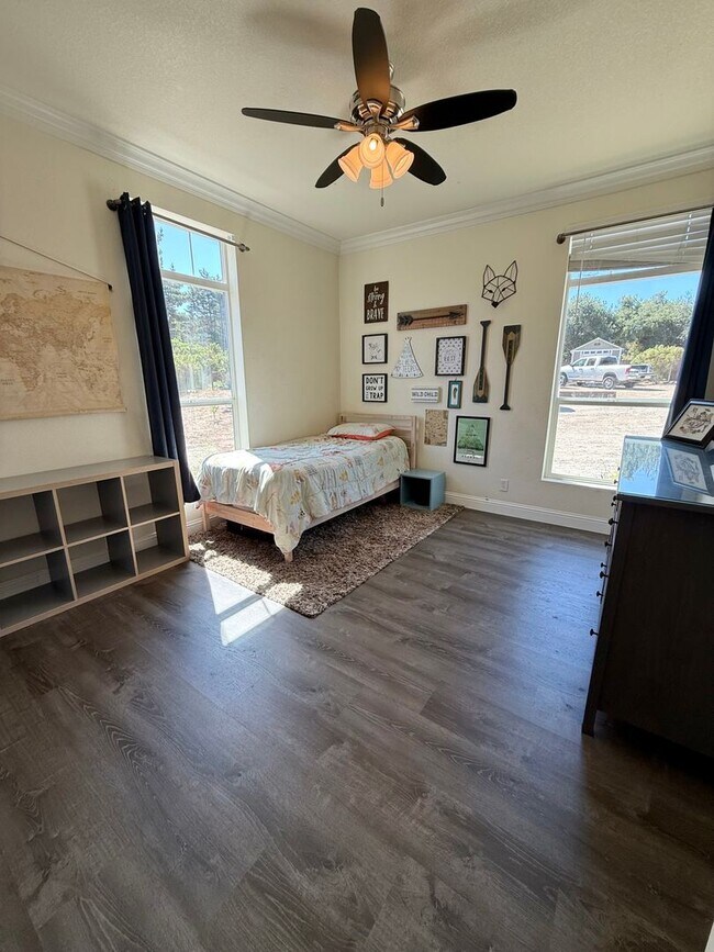 Building Photo - BEAUTIFUL 4 BEDROOM 2 BATH HOME IN ARROYO ...