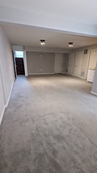 Building Photo - 13231 Maple Creek Ln