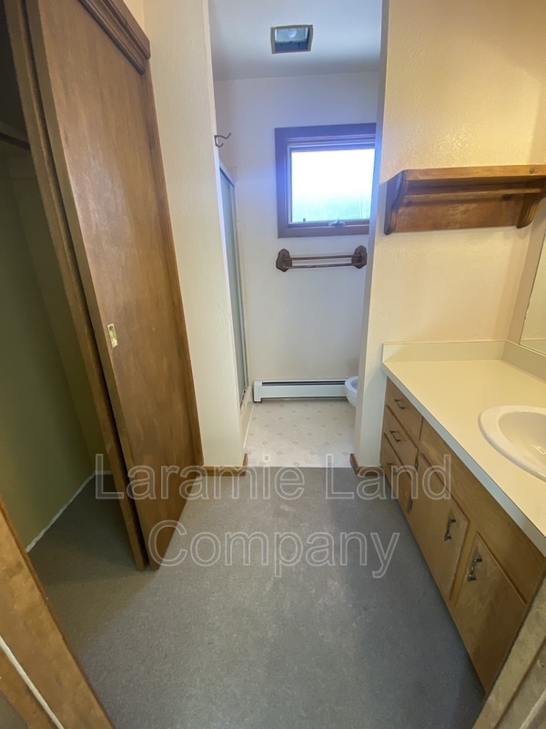 Building Photo - 2664 W Jefferson St