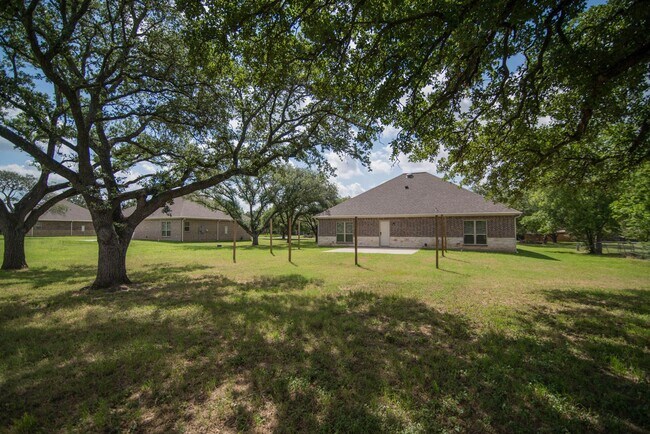 Building Photo - Currently occupied until July 31, 2026