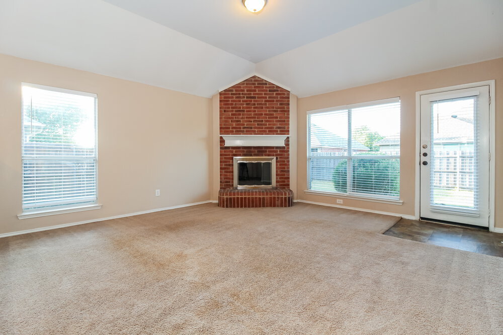 Building Photo - 310 Ohara