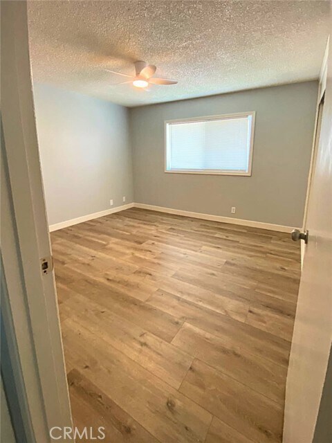 Building Photo - 811 Orchid Ct