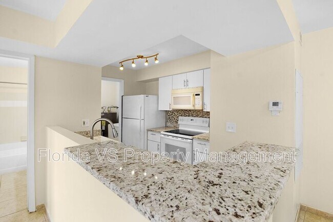 Building Photo - 3036 Parkway Blvd