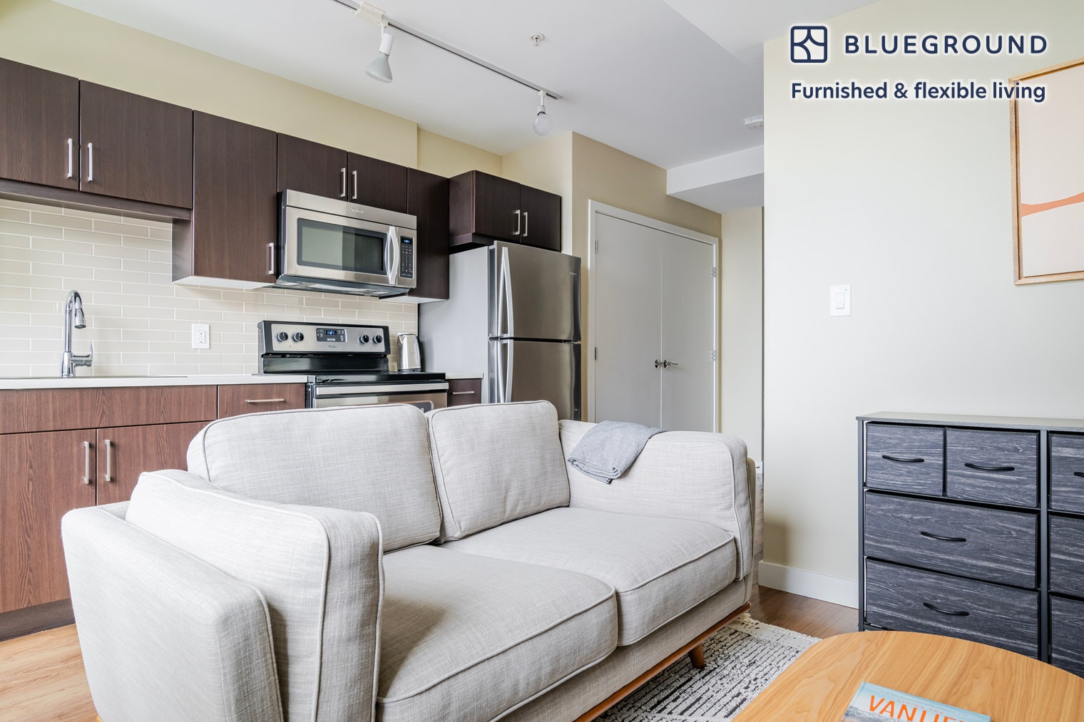 Building Photo - 45 Stuart St