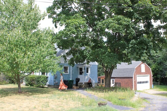 Building Photo - 17 Lafrance Ave