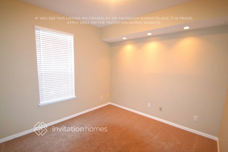 Building Photo - 225 Copper Oak Ct