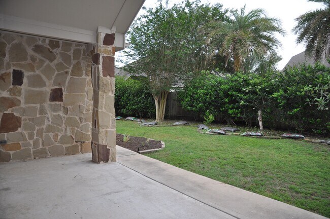 Building Photo - 27619 Lodgemist Ct